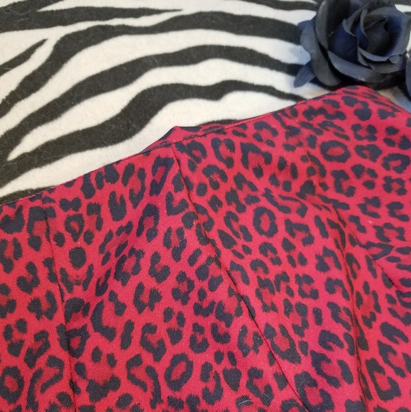 90s Red Cheatah Fitted Flare Pants - Picture 15 of 16